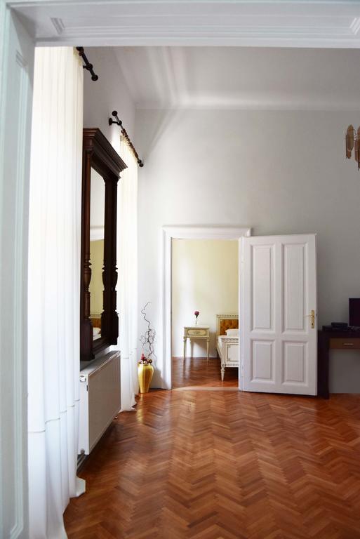Contessa Apartment Cluj Napoca Eksteriør bilde