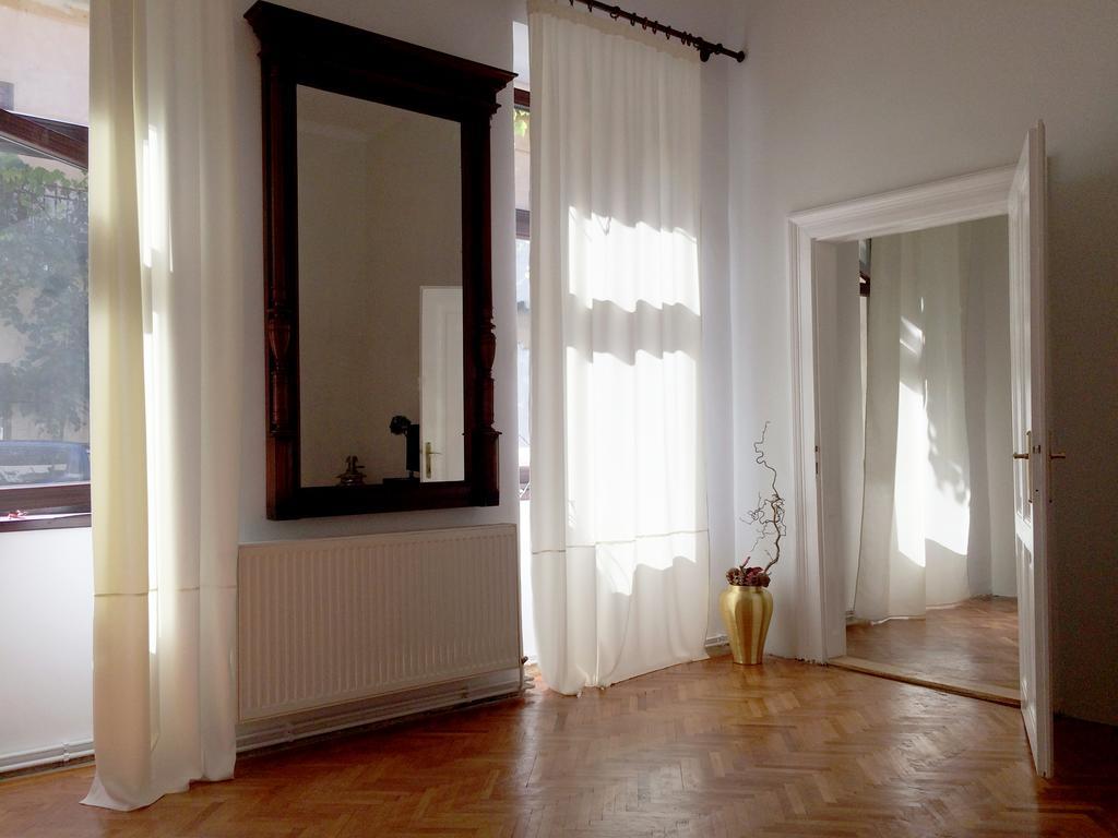 Contessa Apartment Cluj Napoca Eksteriør bilde