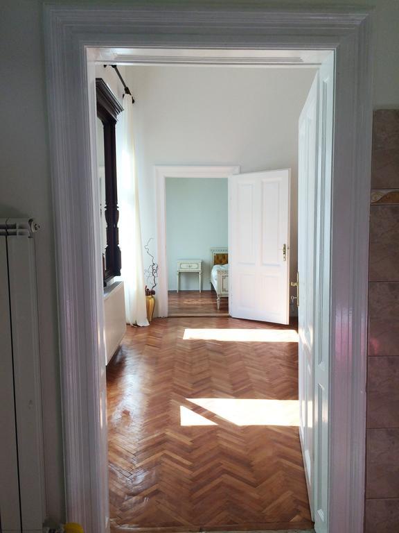 Contessa Apartment Cluj Napoca Eksteriør bilde
