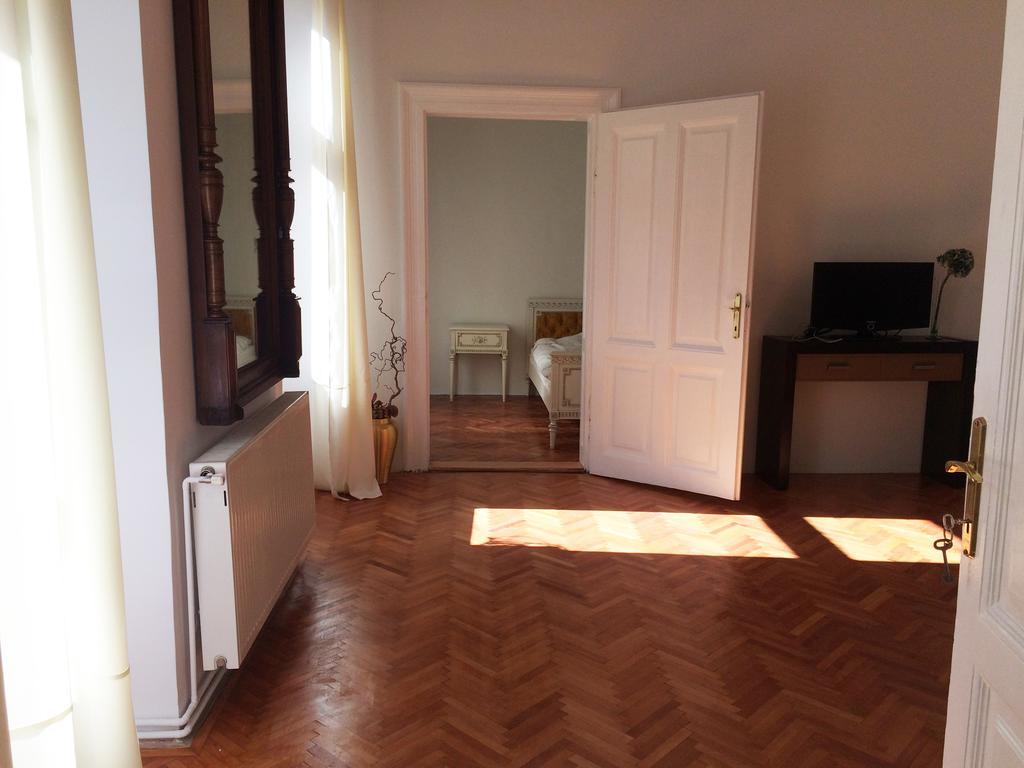 Contessa Apartment Cluj Napoca Eksteriør bilde
